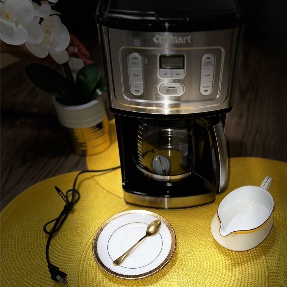 Cuisinart Coffee Maker - Black and Silver